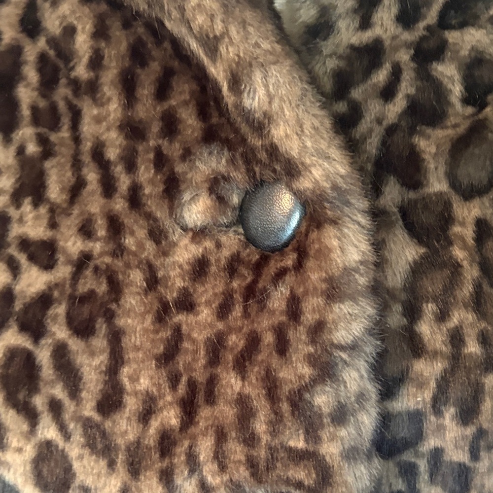 Free People Leopard Print Faux Fur Swing Coat. Like new! Xs - Picture 2 of 7